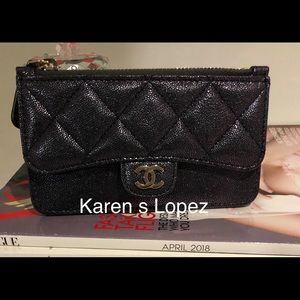 Chanel 19S Iridescent black classic card holder
